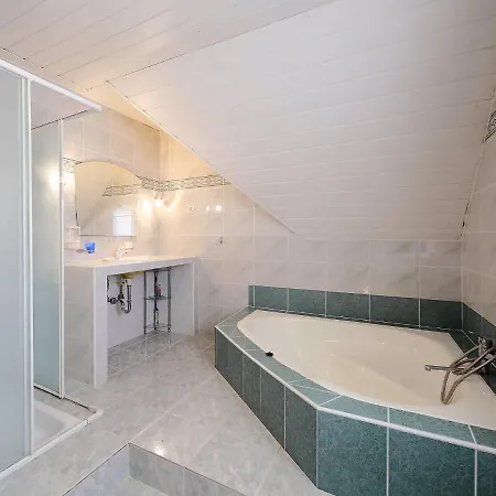 Apartment Mandorle *